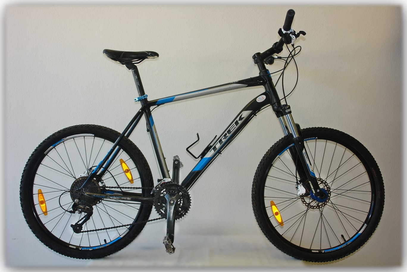 trek bikes 4300 series